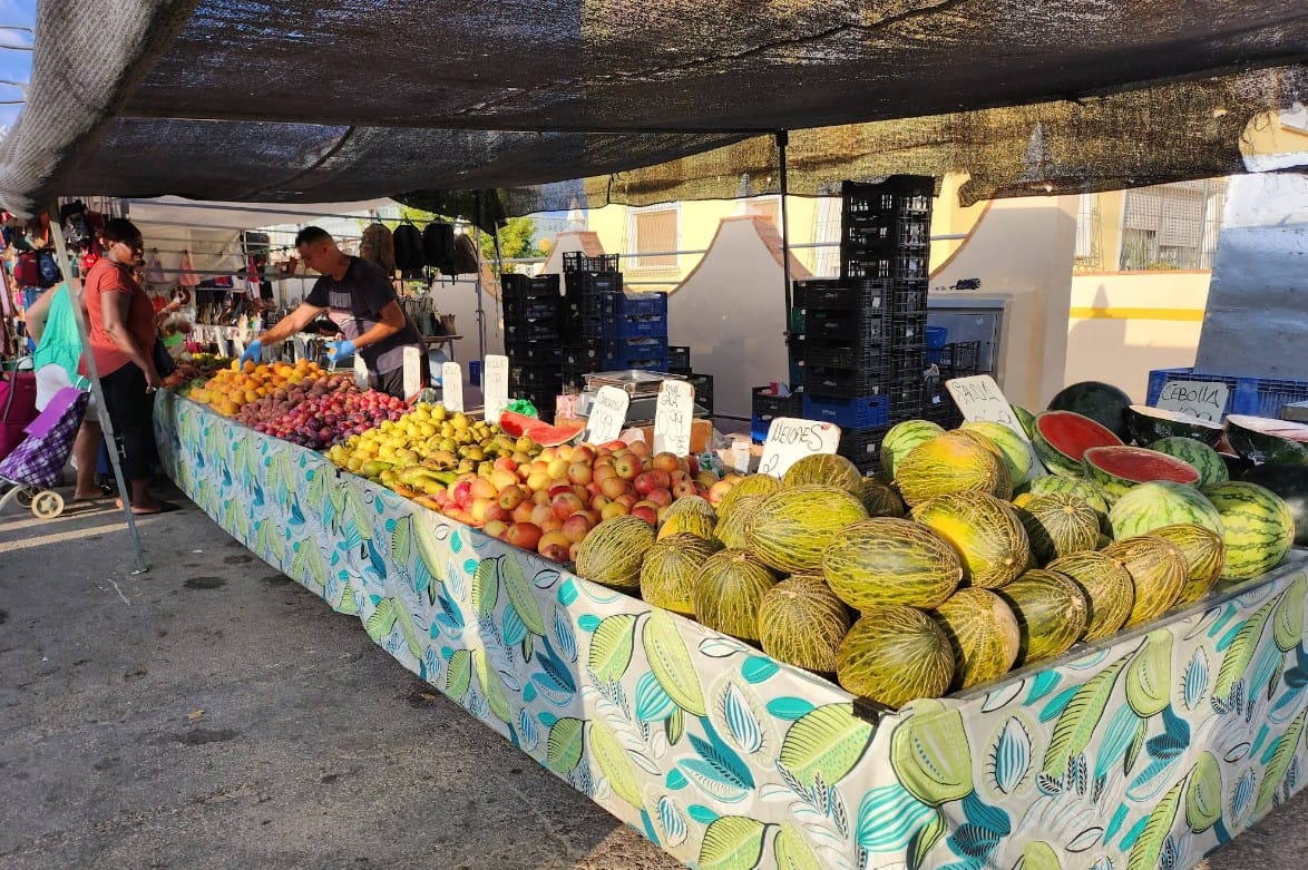 Frutas en el mercadillo de Los Alcázares