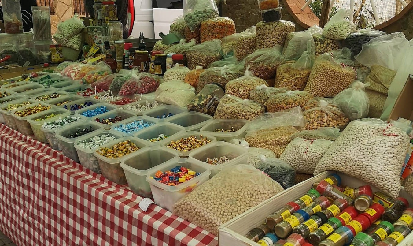 Frutos secos en el mercadillo de Los Alcázares