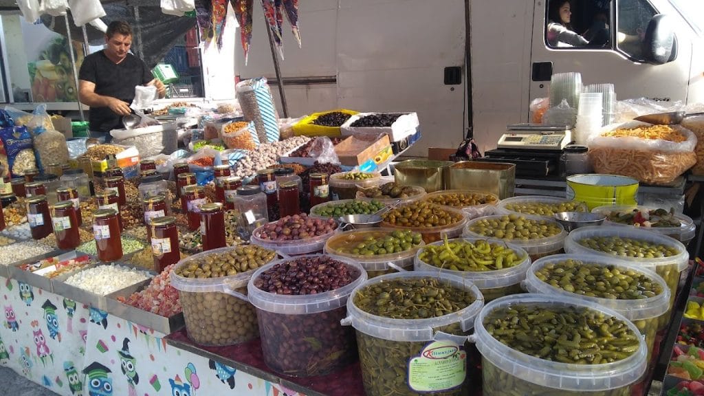 Encurtidos en el mercadillo de Guadix