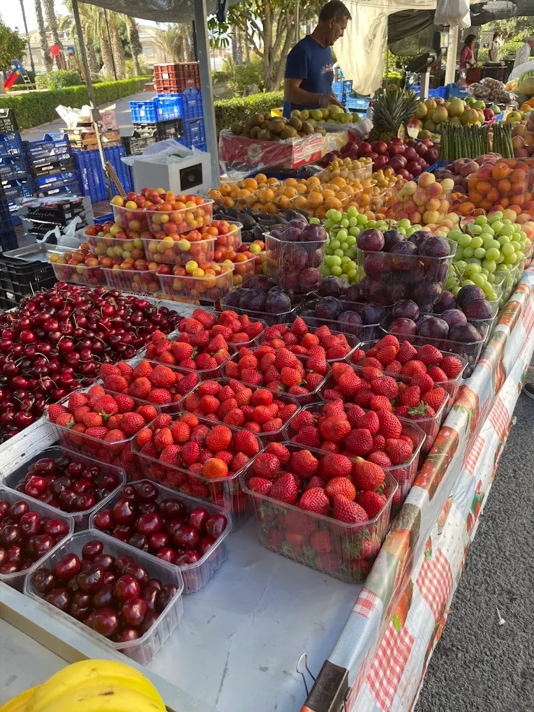 Frutas en el mercadillo de La Mata