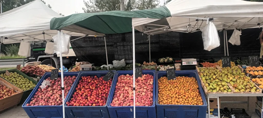Frutas en el Mercadillo de Les Fonts
