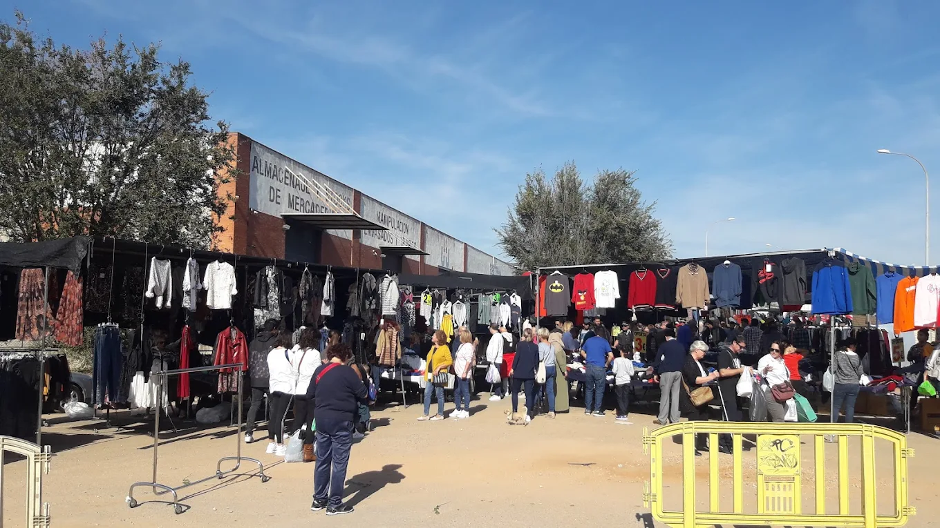Mercadillo de Sabadell los domingos en la Zona hermética