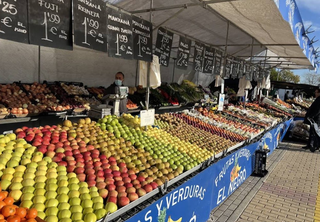 Frutas El Negro en el mercadillo de Alcorcón