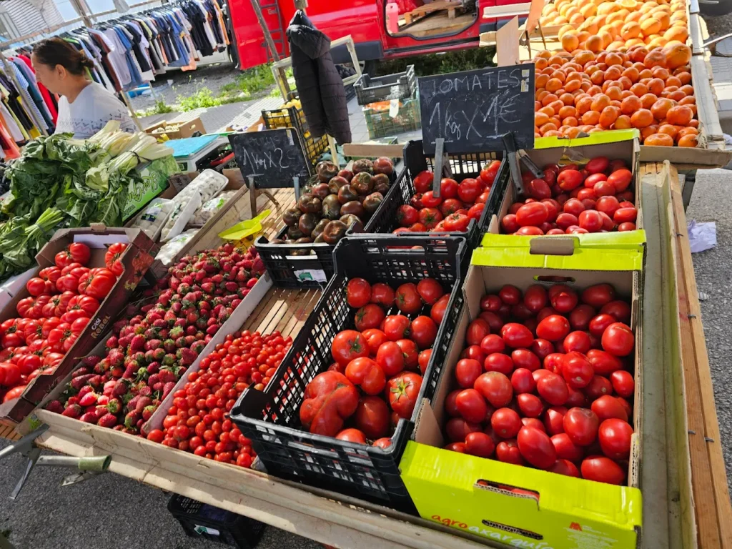 Tomates en el mercadillo de Vélez Málaga